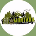 Logotipo de GR de Montaña con figuras de corredores y montañas verdes de fondo. Texto "Senderismo, Trail, Aventuras y más" en la parte inferior. Todo dentro de un círculo con borde verde claro.